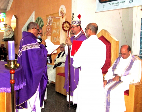 Padre Josival Barbosa MS, assumiu a Paróquia Nossa Senhora do Carmo